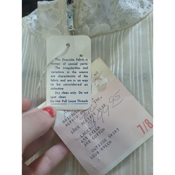 Vintage 1970s NWT ILGWU Ivory Wedding Dress Empire Waist Train Lace Fit As 4 - Picture 16 of 16